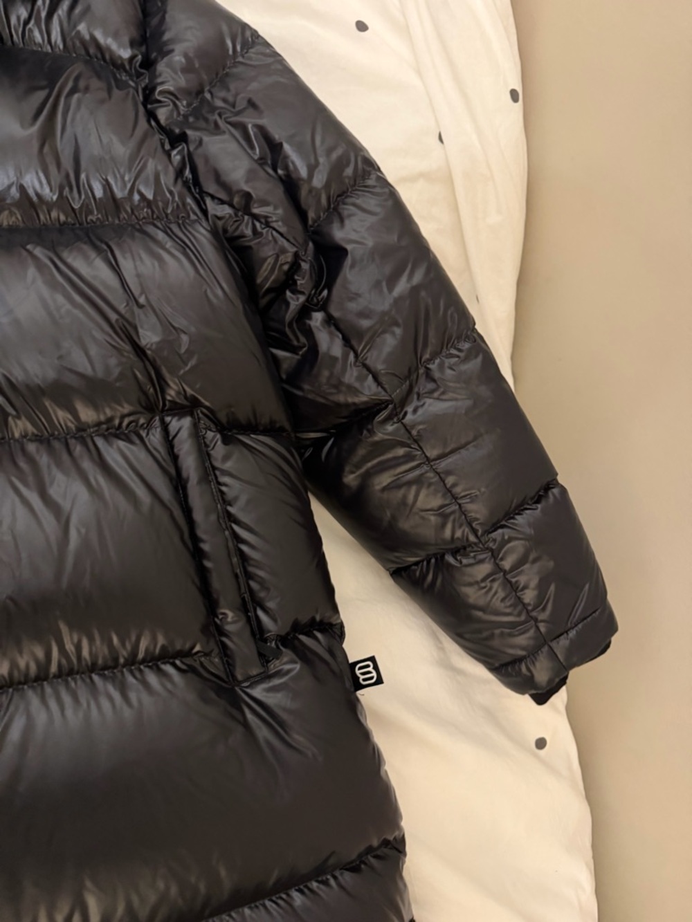 Aritzia Super Puff Black Long Puffer Coat size XL - Picture 5 of 8